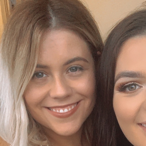 Meet your Posher, Aimee - Picture 1 of 1